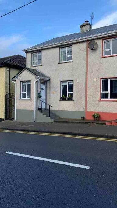 Bumblebee Cottage Donegal Town Bagian luar foto